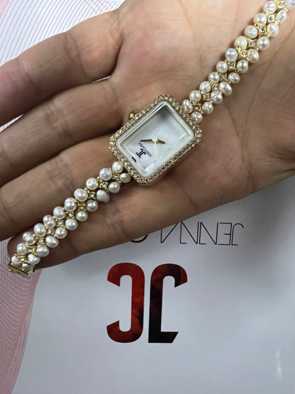 Montre en perles naturelles