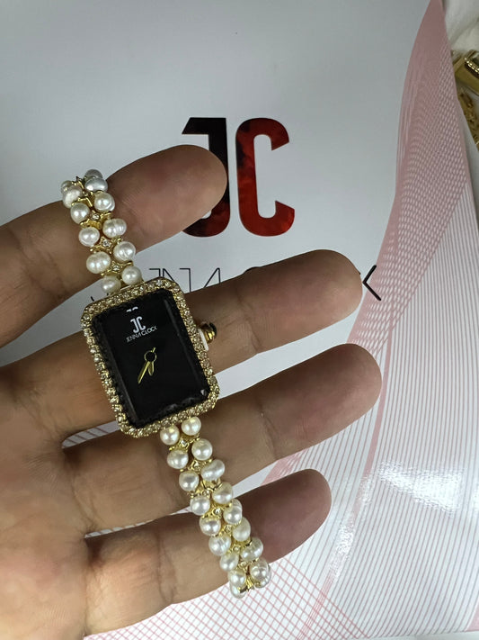 Montre en perles naturelles