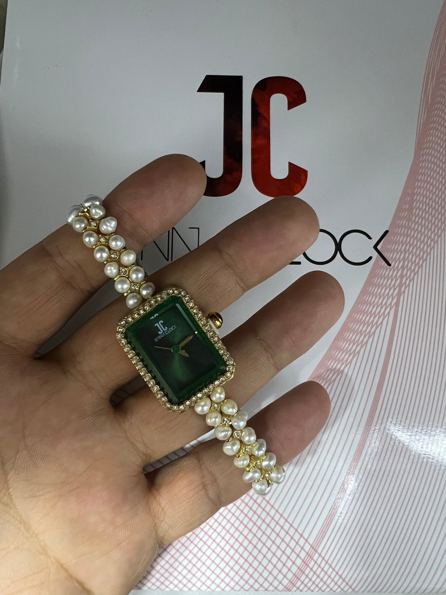 Montre en perles naturelles