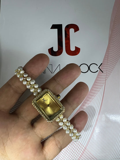 Montre en perles naturelles